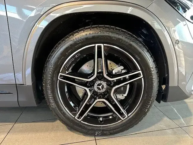 Mercedes-Benz GLA 220