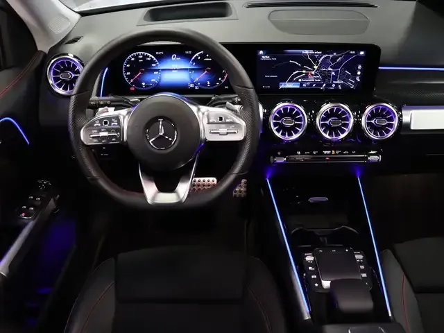 Mercedes-Benz GLB 200