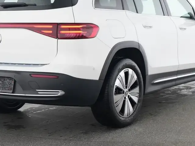 Mercedes-Benz EQB 250