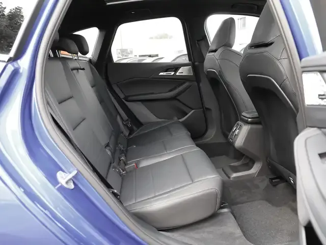 BMW 214