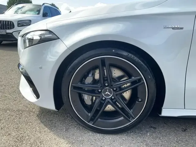 Mercedes-Benz A 45 AMG