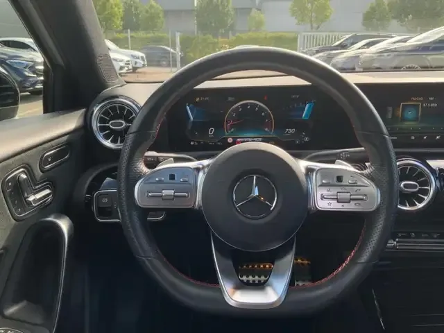 Mercedes-Benz A 45 AMG