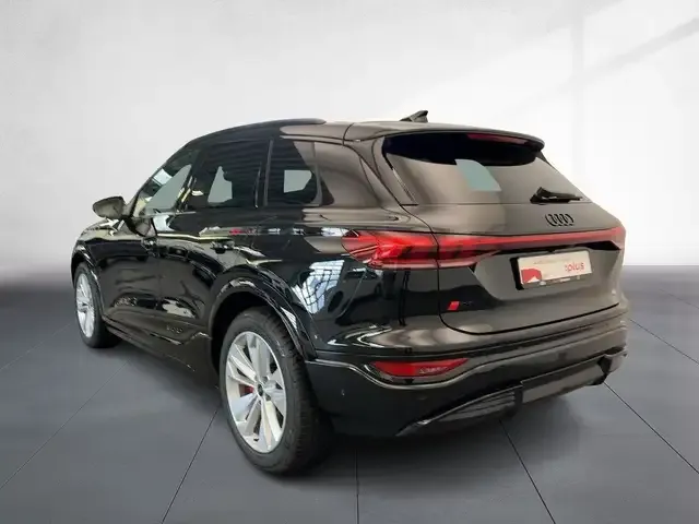 Audi Q6