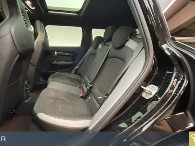 MINI Cooper S Clubman