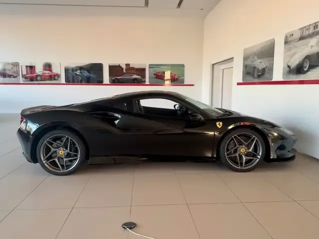 Ferrari F8 Tributo