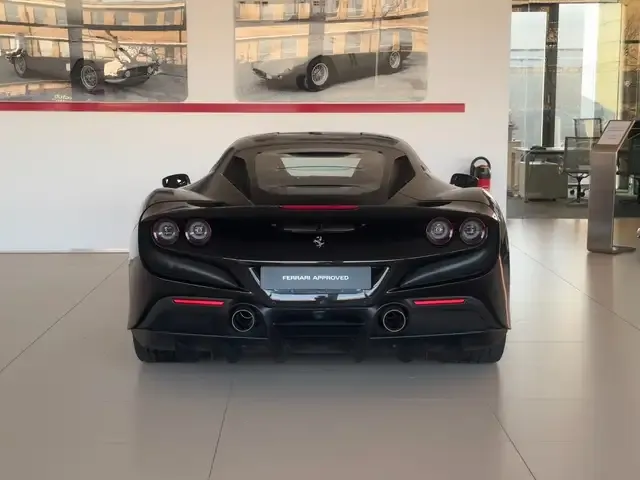 Ferrari F8 Tributo