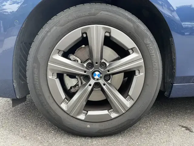 BMW 216