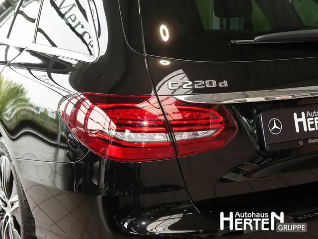 Mercedes-Benz C 220