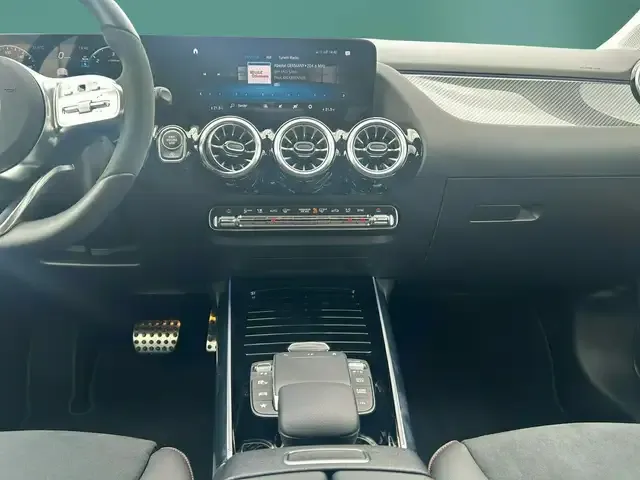 Mercedes-Benz GLA 220