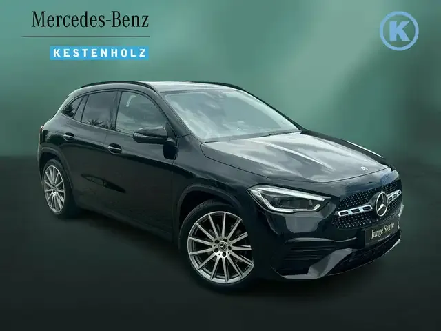 Mercedes-Benz GLA 220