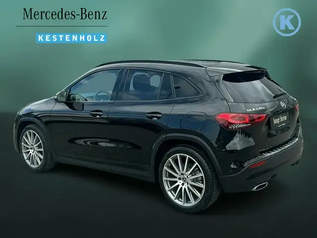 Mercedes-Benz GLA 220