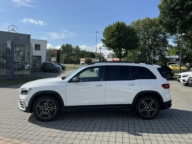 Mercedes-Benz GLB 200