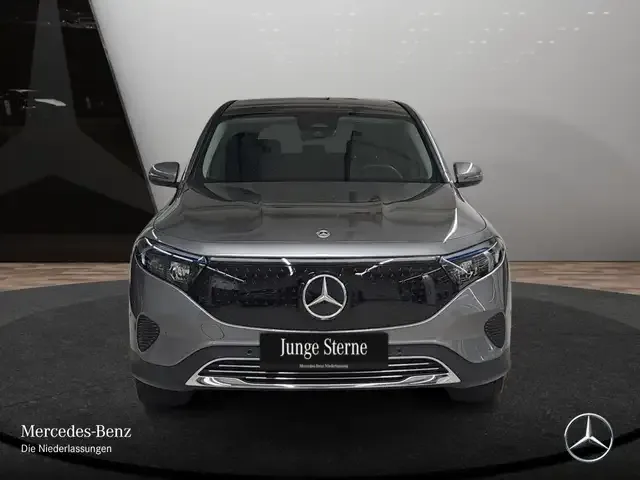 Mercedes-Benz EQB 300