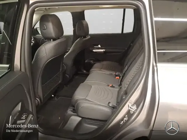 Mercedes-Benz EQB 300