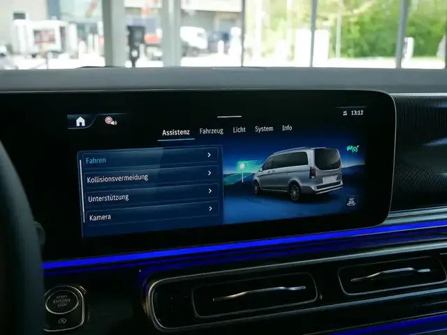 Mercedes-Benz V 220