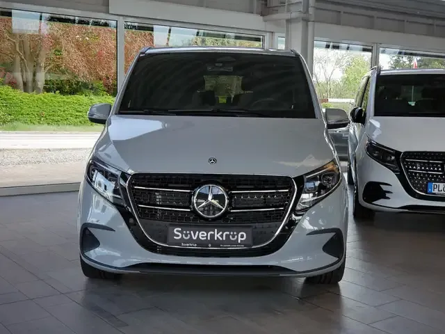 Mercedes-Benz V 220