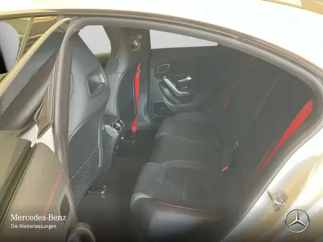 Mercedes-Benz CLA 45 AMG