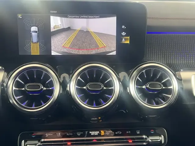 Mercedes-Benz EQB 300