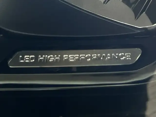 Mercedes-Benz EQB 300