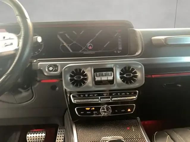 Mercedes-Benz G 400
