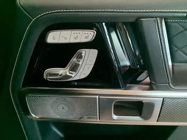 Mercedes-Benz G 400