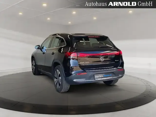 Mercedes-Benz EQA 300
