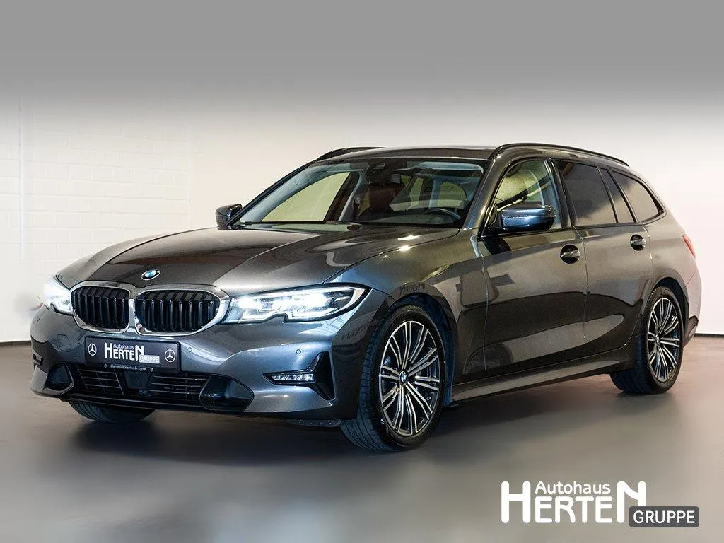 BMW 330
