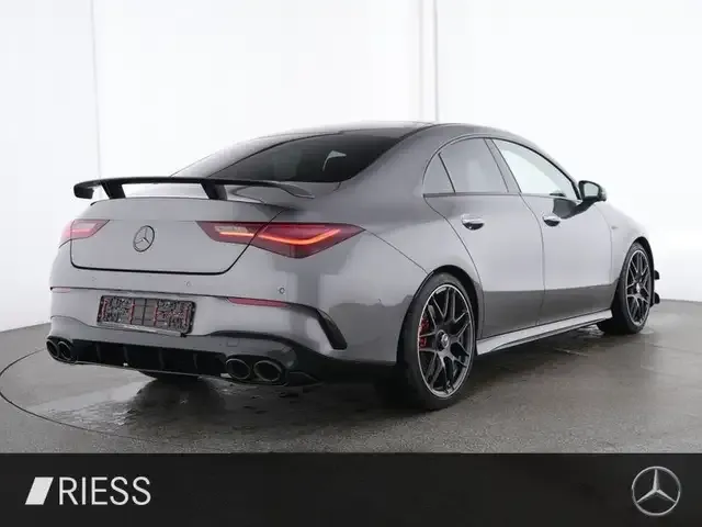 Mercedes-Benz CLA 45 AMG