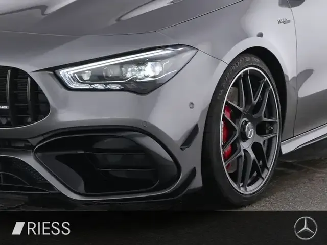 Mercedes-Benz CLA 45 AMG