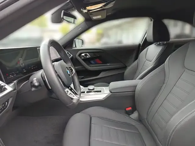 BMW 230