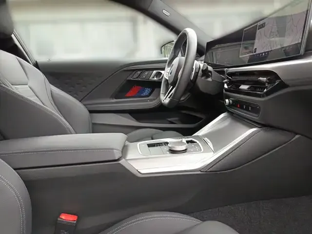 BMW 230