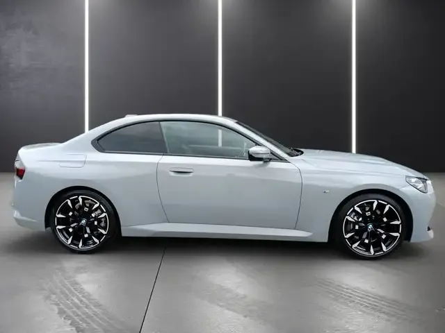 BMW 230