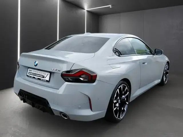 BMW 230