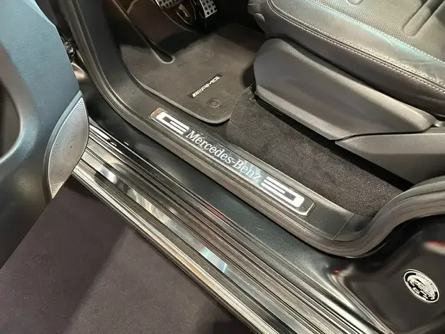 Mercedes-Benz G 500