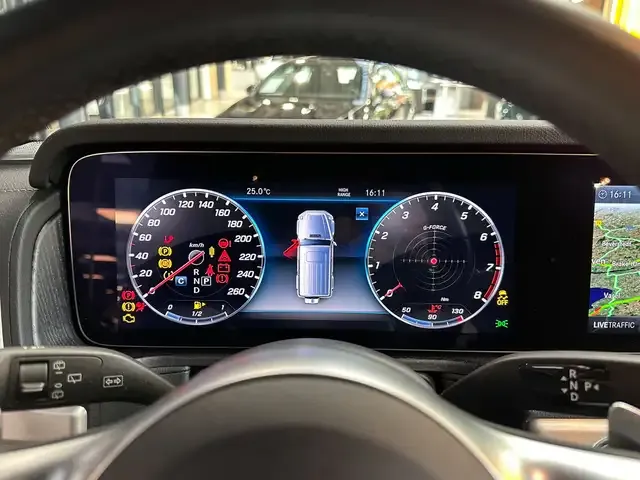 Mercedes-Benz G 500