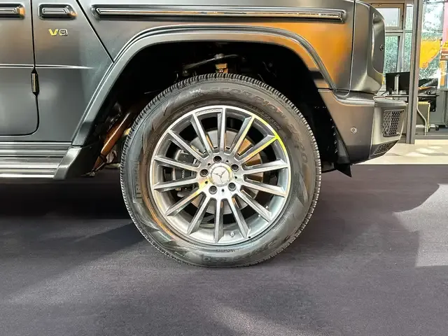 Mercedes-Benz G 500