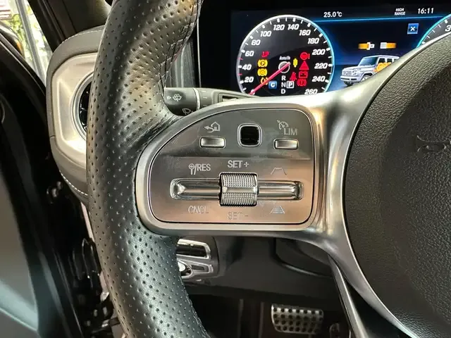 Mercedes-Benz G 500