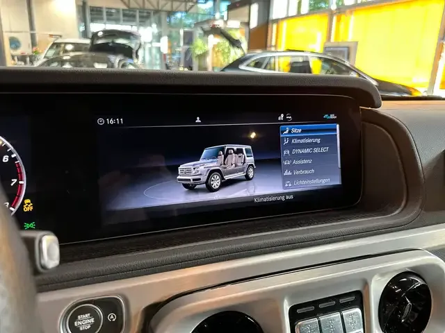 Mercedes-Benz G 500