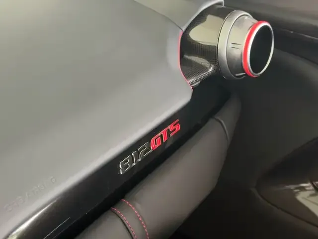 Ferrari 812