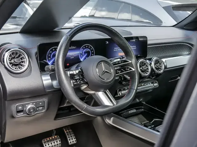 Mercedes-Benz EQB 350