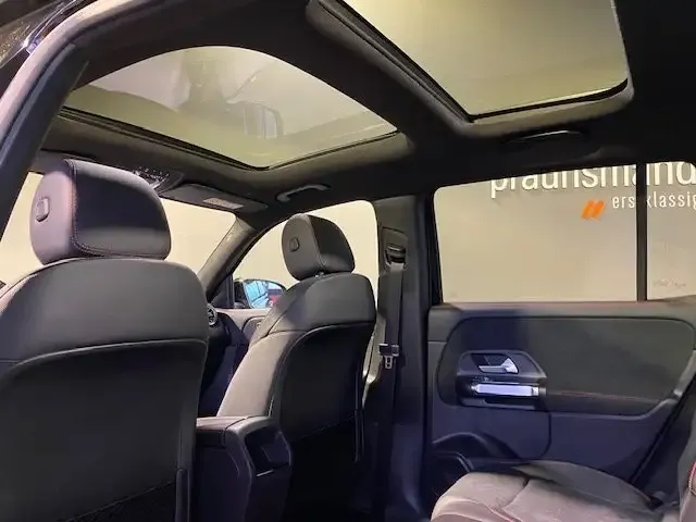 Mercedes-Benz GLB 200