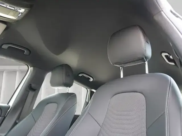 Mercedes-Benz B 220