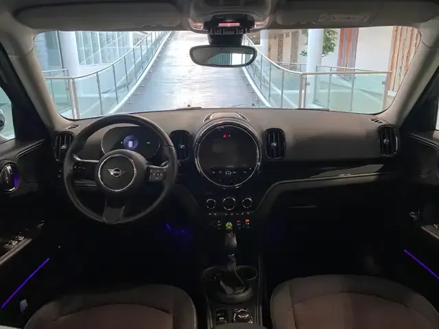 MINI Cooper SE Countryman