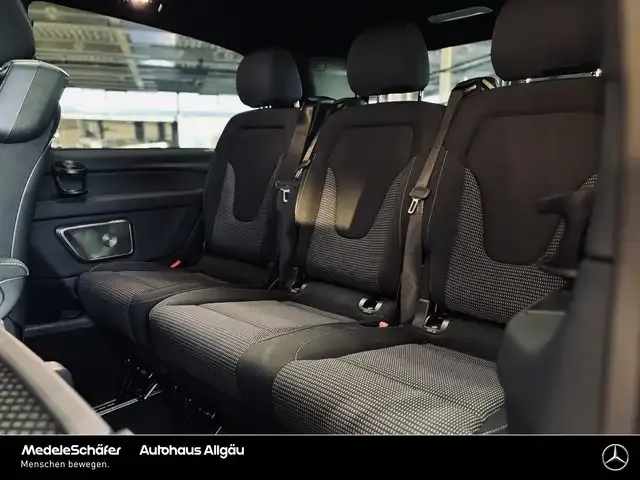 Mercedes-Benz V 250