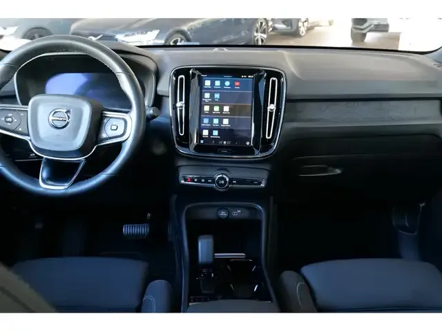 Volvo C40