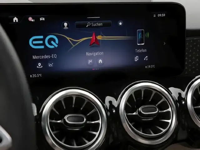 Mercedes-Benz EQB 300