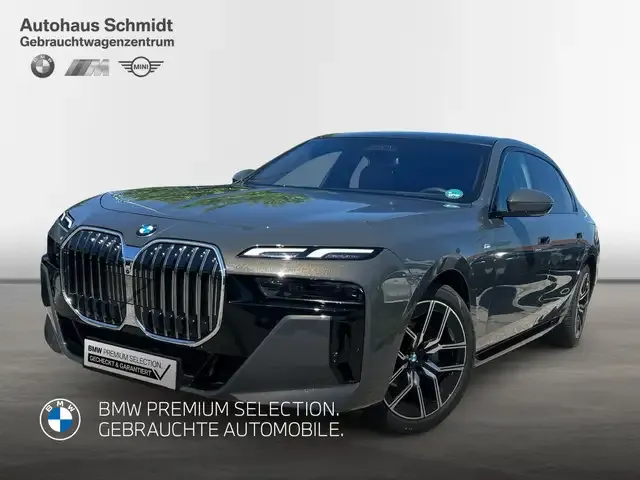 BMW 740