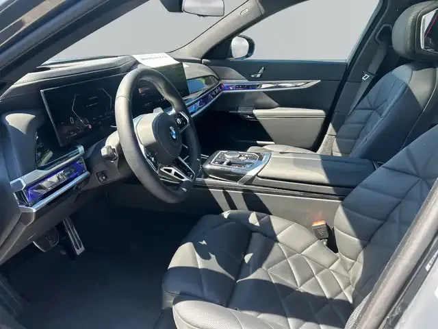 BMW 740