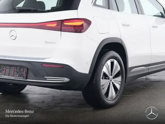 Mercedes-Benz EQA 300