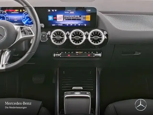 Mercedes-Benz EQA 300